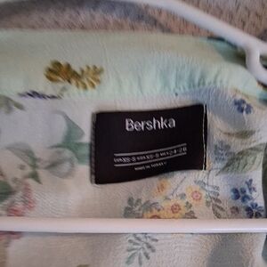 Bershka Pastel Floral Caragain XS
